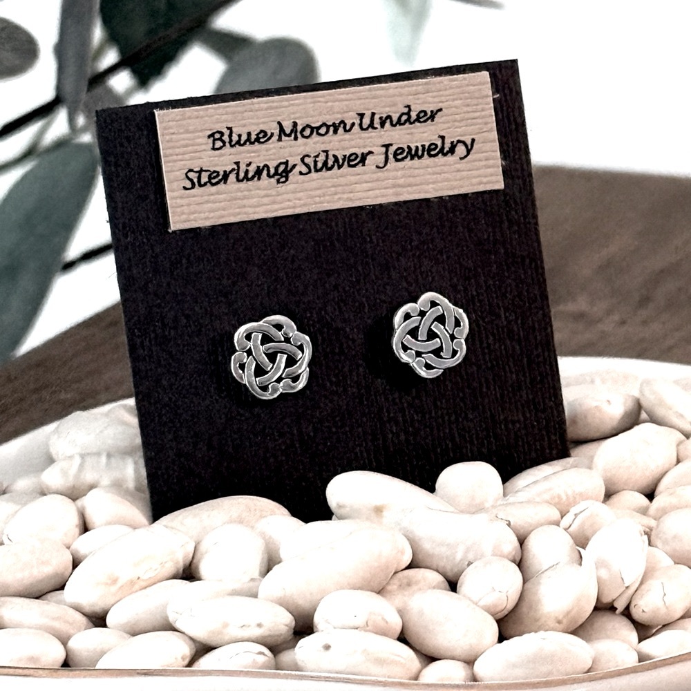 NWT 925 Sterling Silver Round Celtic Stud Post Earrings! Hypoallergenic! NEW! - Picture 2 of 3